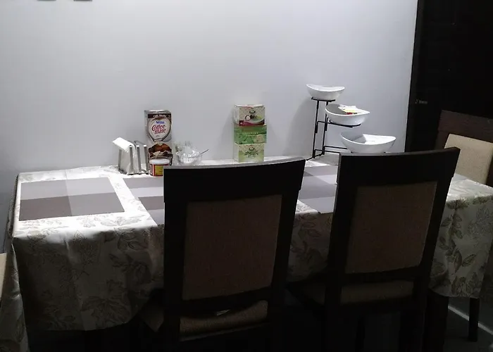 Apartamento Burgundy Mckinley Place